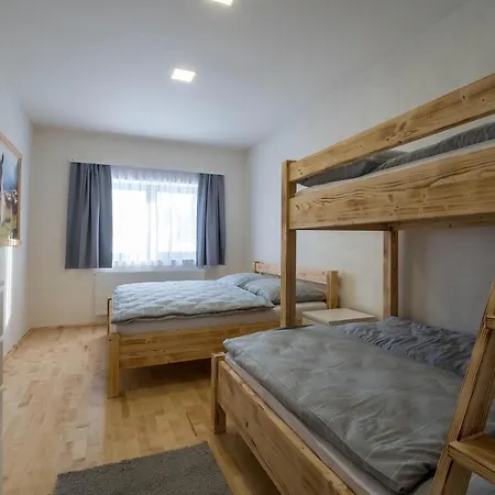 Family Arena Apartment *